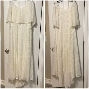 💍 Torrid Ever After Ivory Lace Capelet Wedding Gown 💍